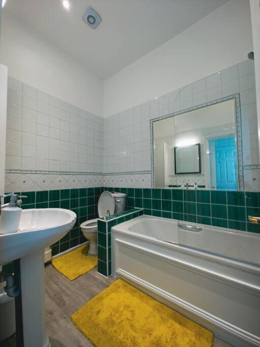 New Marylebone Gem/One Bedroom Лондон Екстер'єр фото