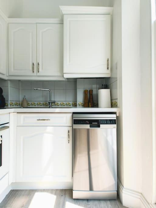 New Marylebone Gem/One Bedroom Лондон Екстер'єр фото